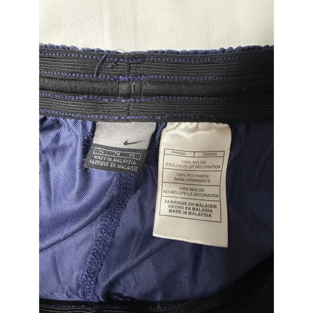 Nike Athletic Shorts Men's Size XL Blue with White Stripes Gym Training